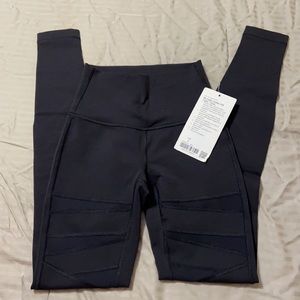 New Lulu lemon leggings size 2 with tag